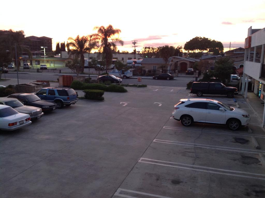 Eunice Plaza Motel El Monte Exterior foto